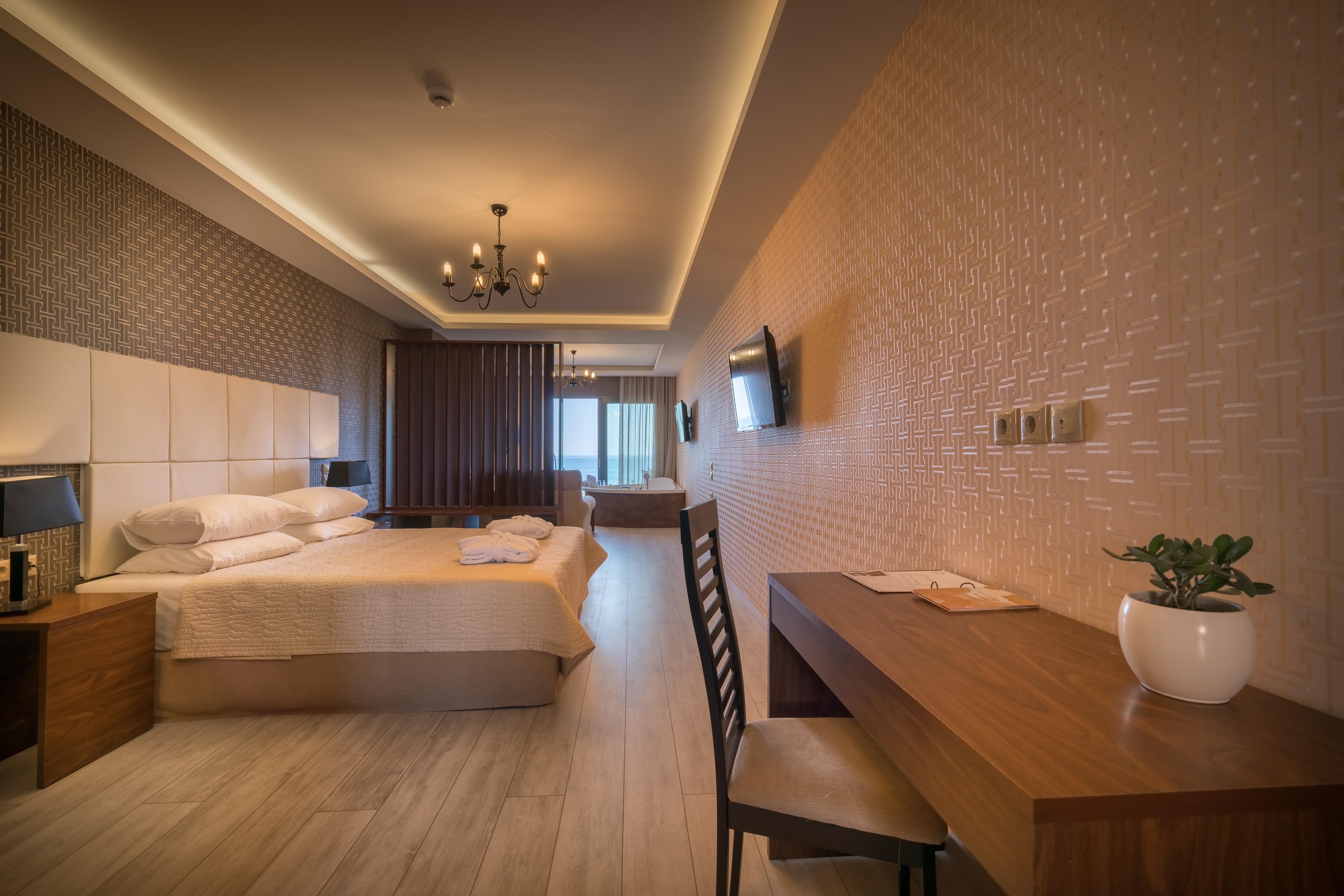 Elegance Luxury Executive Suites - Adults Only Tragaki Exterior foto