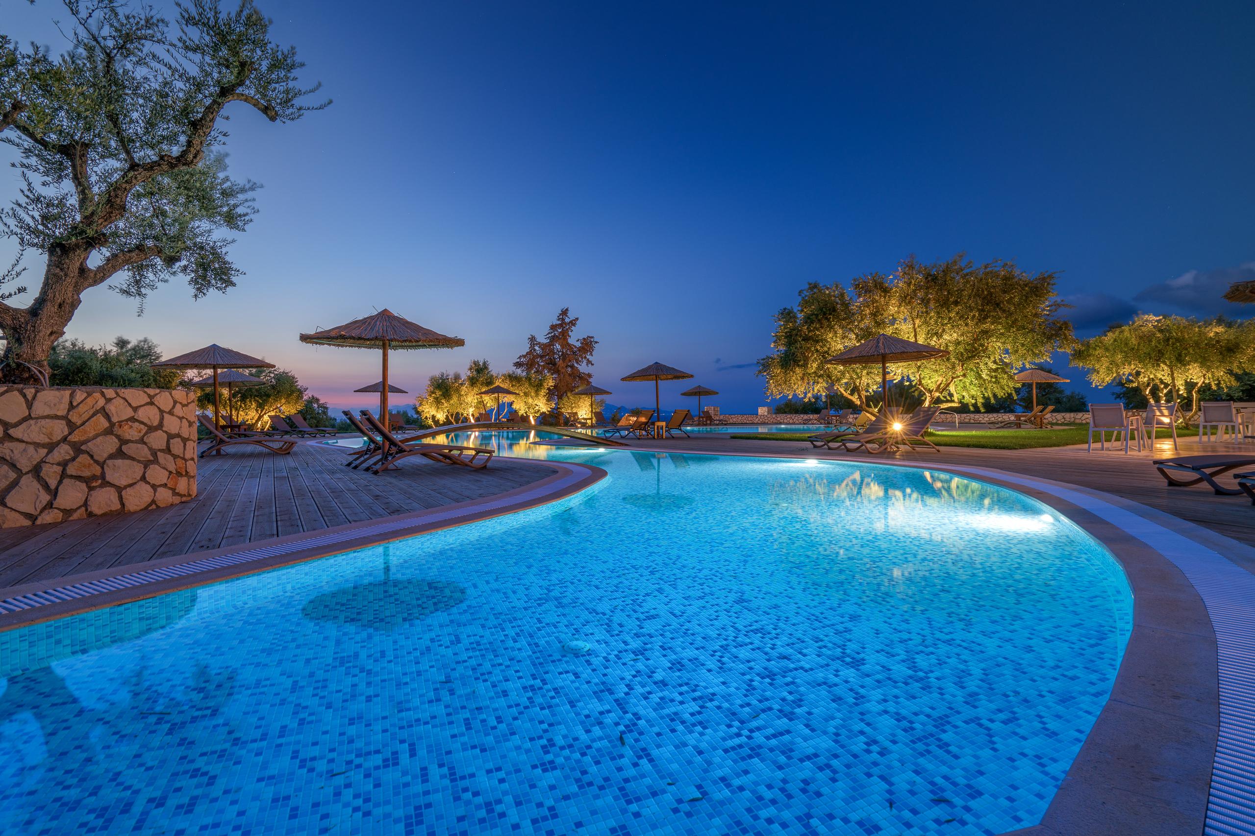 Elegance Luxury Executive Suites - Adults Only Tragaki Exterior foto