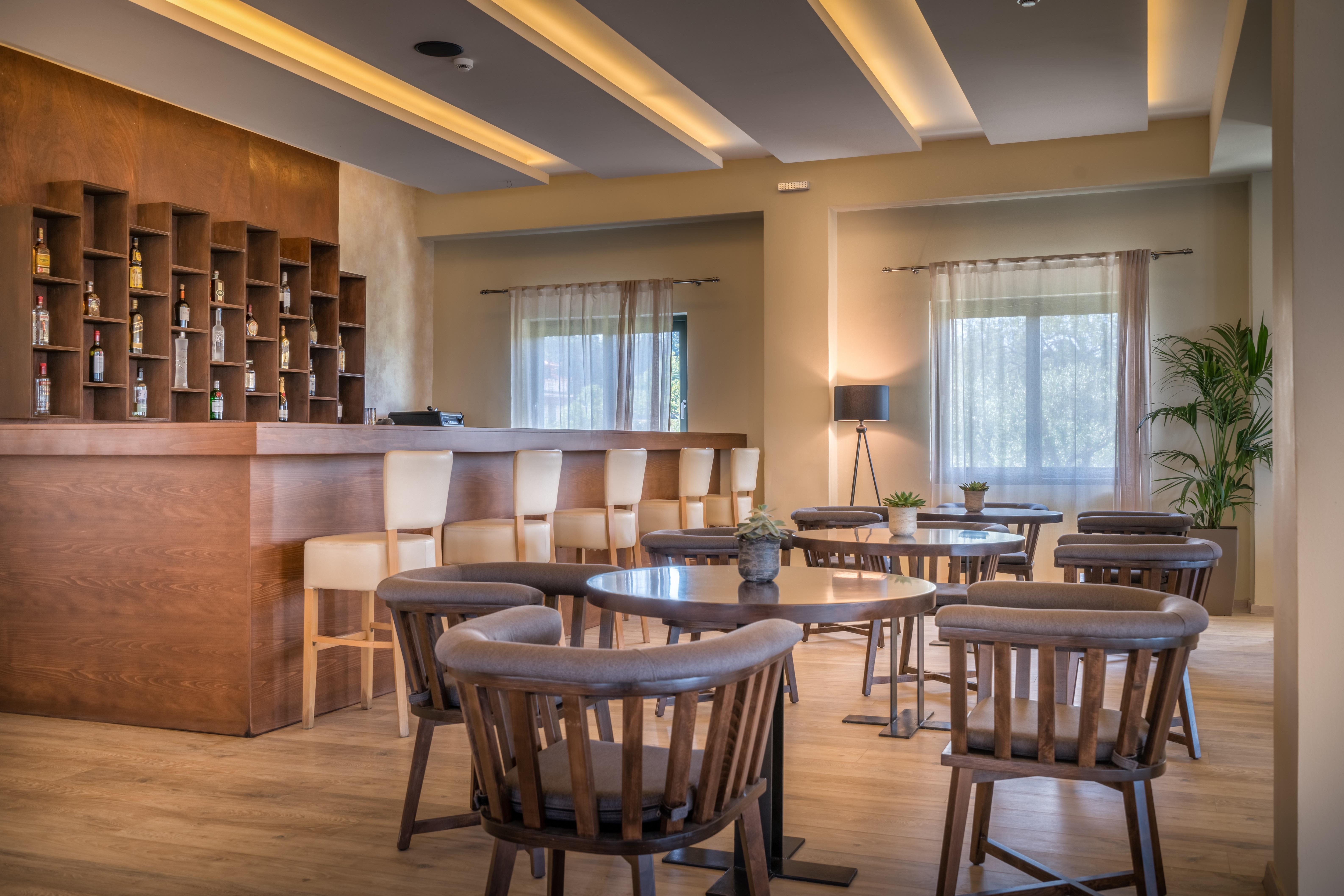 Elegance Luxury Executive Suites - Adults Only Tragaki Exterior foto