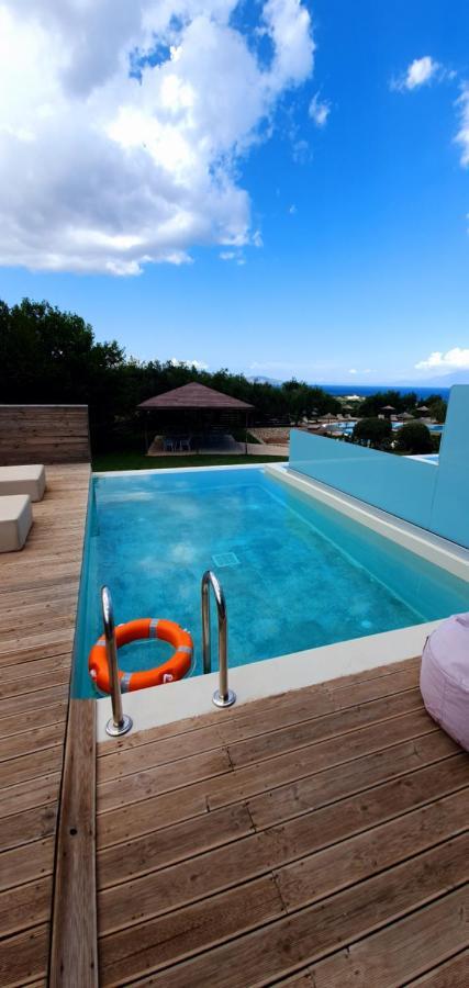 Elegance Luxury Executive Suites - Adults Only Tragaki Exterior foto