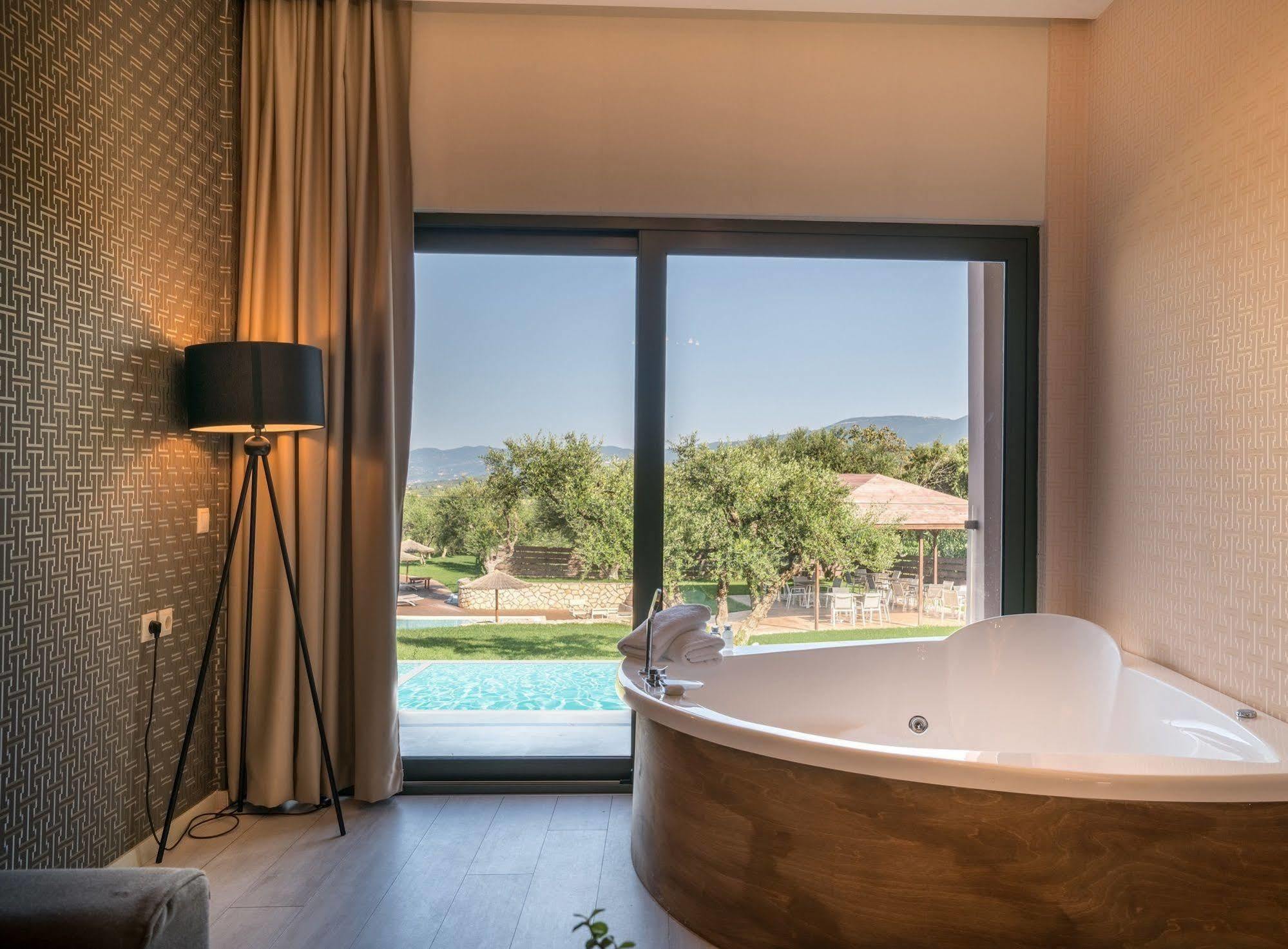 Elegance Luxury Executive Suites - Adults Only Tragaki Exterior foto